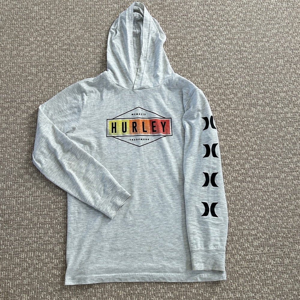 Hurley boys long sleeve hooded cotton tee shirt. Size XL